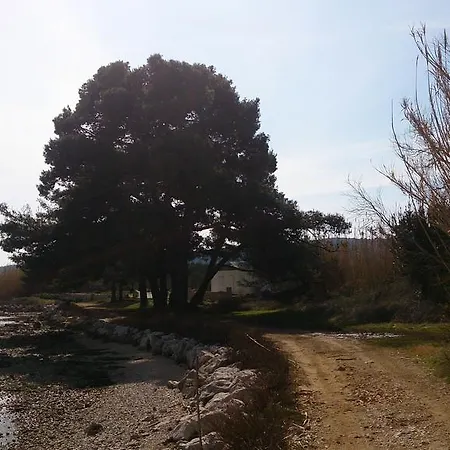 公寓 Mendula Pašman